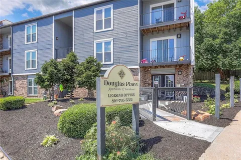 $9,600,000 | 13901 Grandboro Lane, Grandview, MO 64030