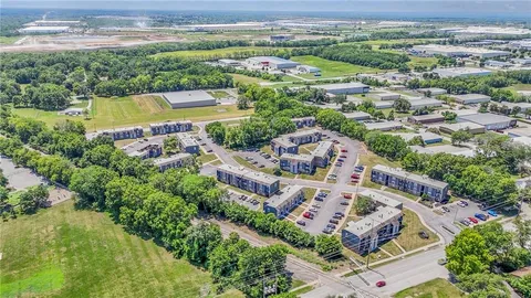 $9,600,000 | 13901 Grandboro Lane, Grandview, MO 64030