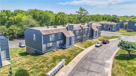 $9,600,000 | 13901 Grandboro Lane, Grandview, MO 64030