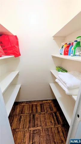 $2,300 | 208 Anderson Street, Unit S5D, Hackensack, NJ 07601