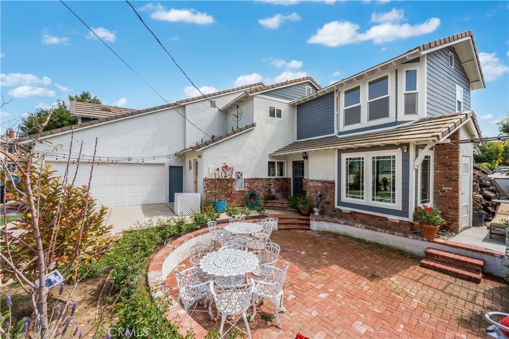 24405 Derian Drive Newhall, CA 91321 - Photo 29 of 36 a house view with a outdoor space