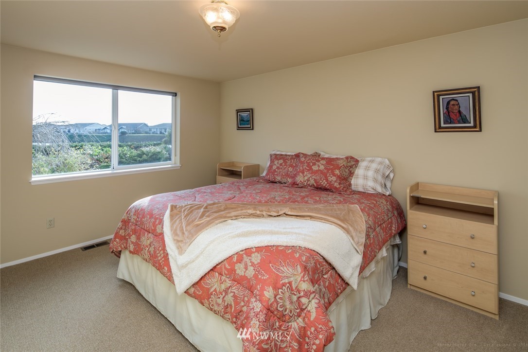 8200 Chehalis Road Blaine, WA 98230 - Photo 13 of 25 Gallery Image 13