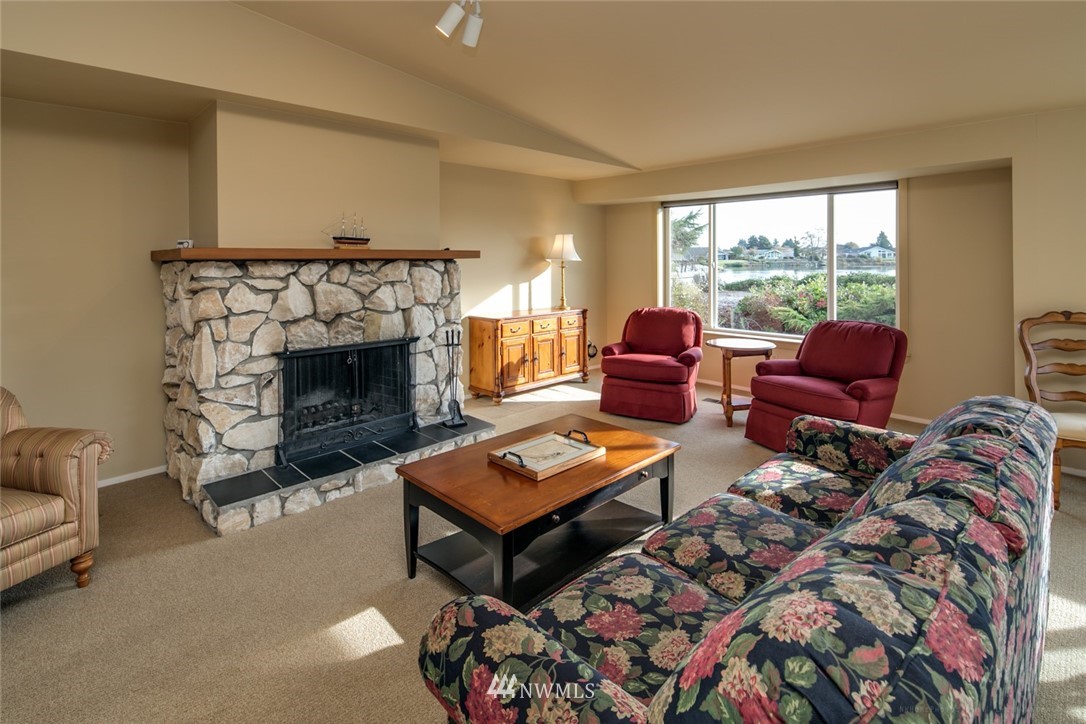 8200 Chehalis Road Blaine, WA 98230 - Photo 5 of 25 Gallery Image 5