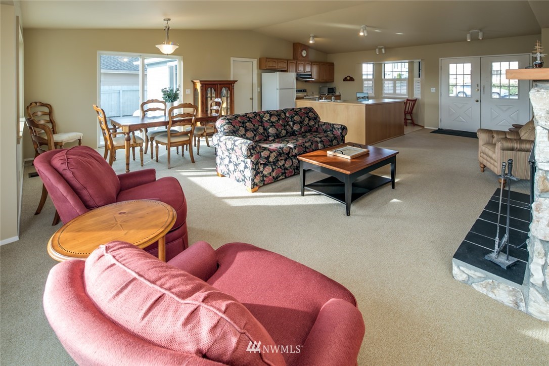 8200 Chehalis Road Blaine, WA 98230 - Photo 7 of 25 Gallery Image 7