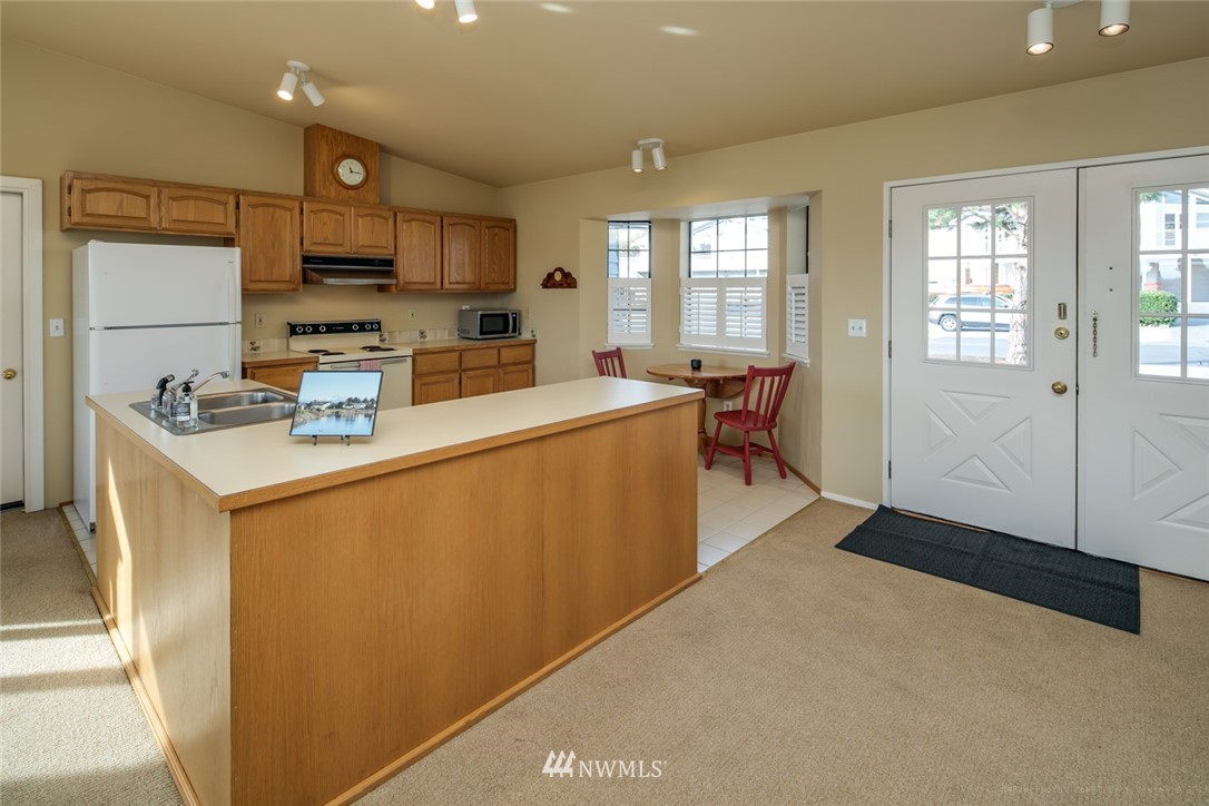 8200 Chehalis Road Blaine, WA 98230 - Photo 9 of 25 Gallery Image 9