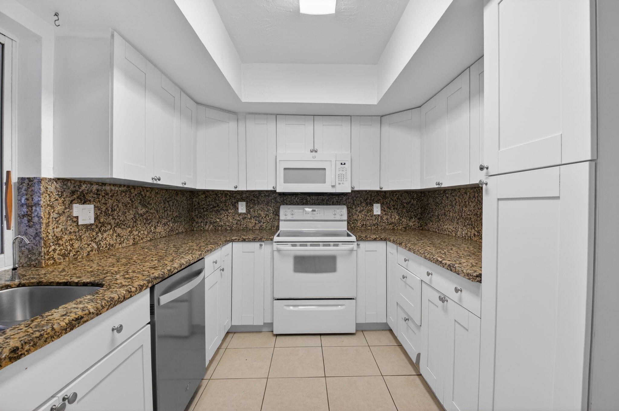 2267 Northeast 3rd Avenue Boca Raton, FL 33431 - Photo 14 of 38 31-web-or-mls-DSC_2173