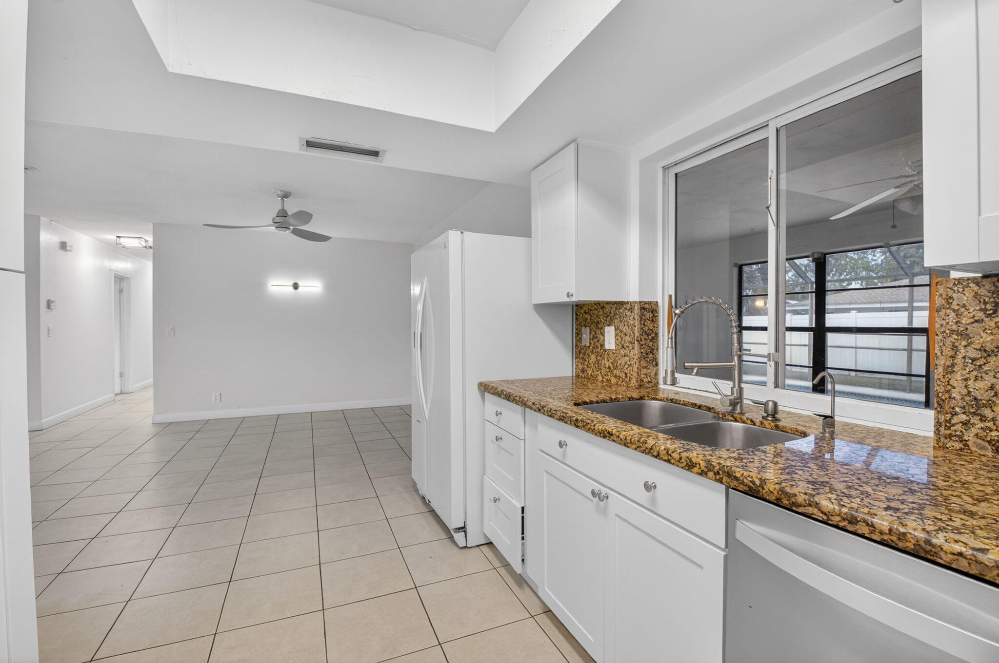 2267 Northeast 3rd Avenue Boca Raton, FL 33431 - Photo 15 of 38 32-web-or-mls-DSC_2177