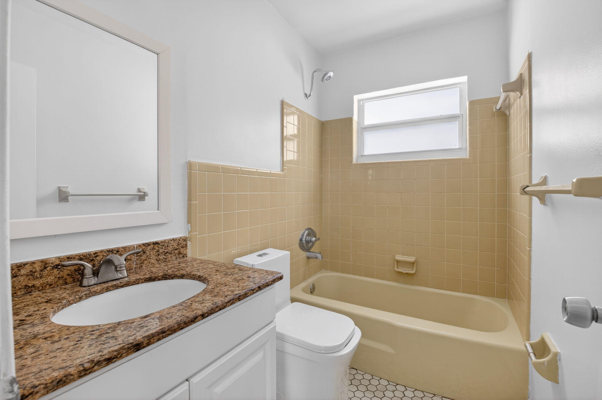 2267 Northeast 3rd Avenue Boca Raton, FL 33431 - Photo 25 of 38 Secondary Bathroom