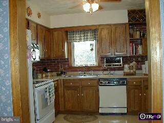 131 Lafayette Road Coatesville, PA 19320 - Photo 4 of 6 Gallery Image 4