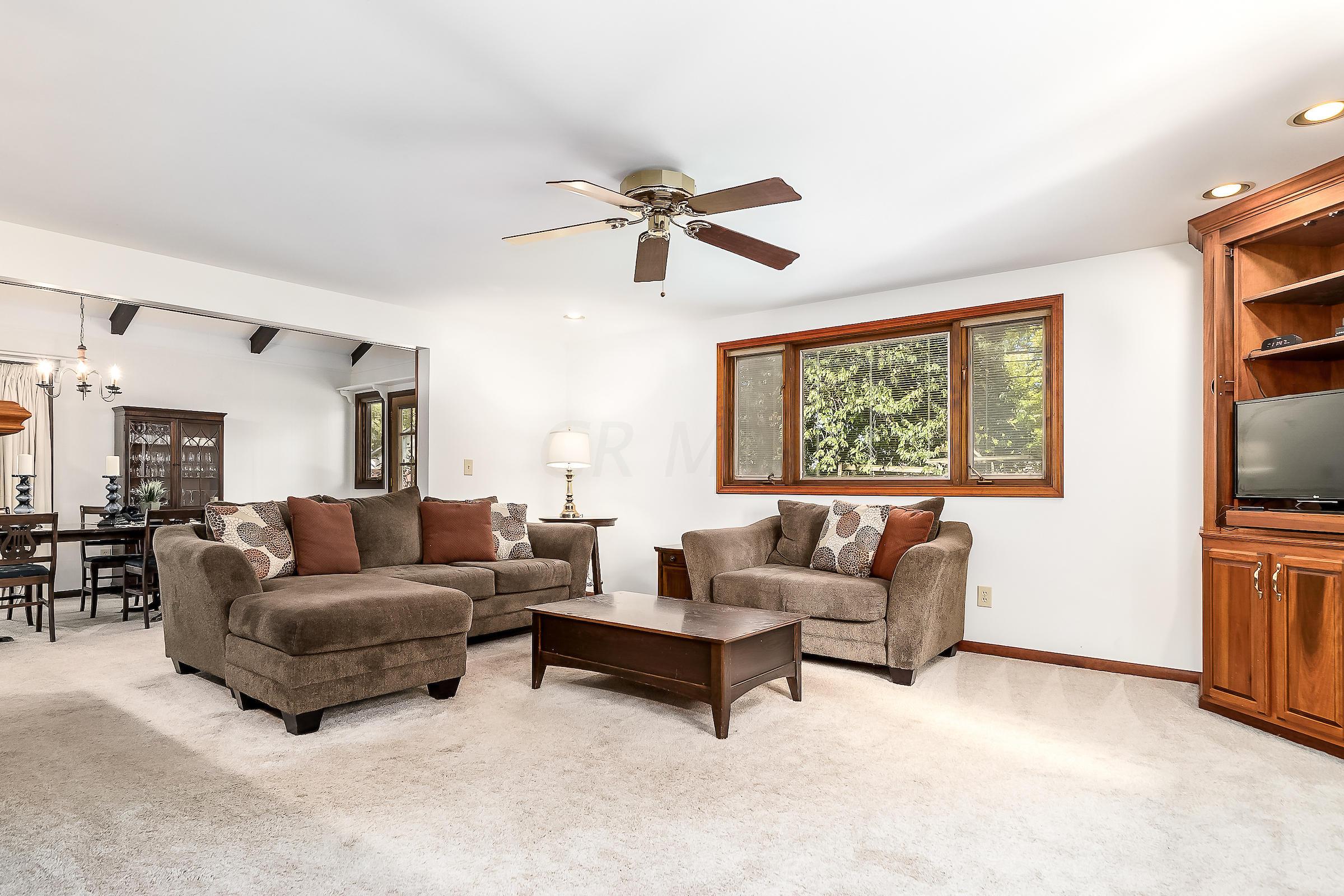 1462 Northam Road Columbus, OH 43221 - Photo 12 of 38