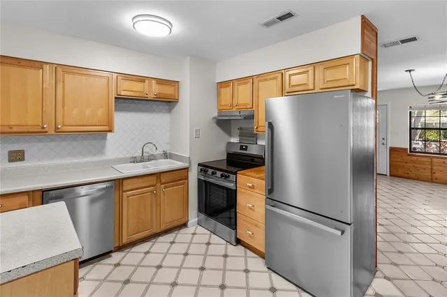 $225,000 | 1618 Northeast 15th Terrace, Gainesville, FL 32609