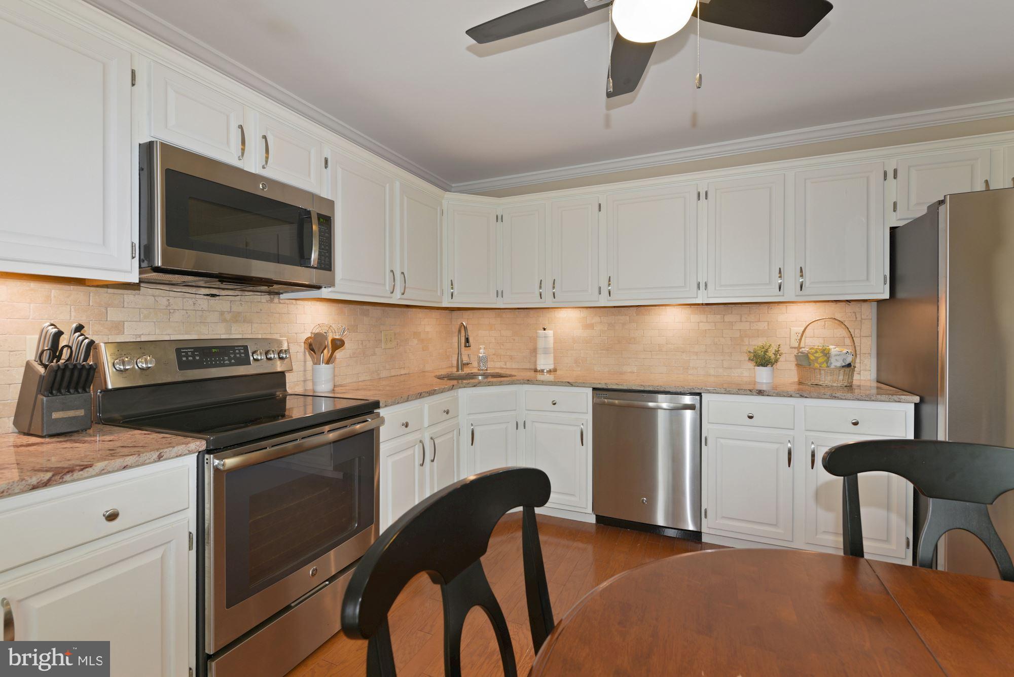 3302 Chadbury Road Mount Laurel, NJ 08054 - Photo 14 of 28 Kitchen features an abundance of counter space