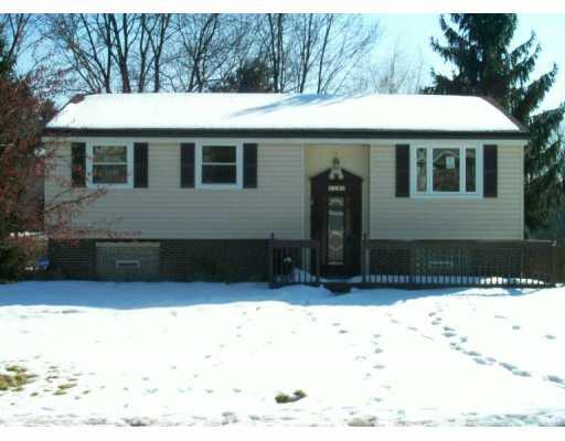 1101 Fiddleback Drive McKees Rocks, PA 15136 - Photo 1 of 1
