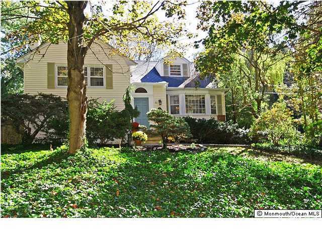 82 Pelican Road Middletown, NJ 07748 - Photo 1 of 25 Primary Photo