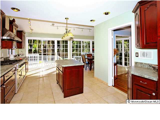 82 Pelican Road Middletown, NJ 07748 - Photo 10 of 25 Additional Photo