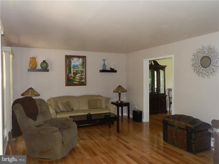 1520 Schwab Road Hatfield, PA 19440 - Photo 5 of 25 Living Room