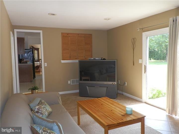 1520 Schwab Road Hatfield, PA 19440 - Photo 8 of 25 Family Room