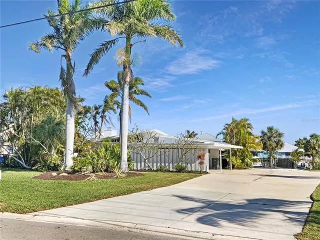 $569,000 | 513 Flamingo Drive, Apollo Beach, FL 33572