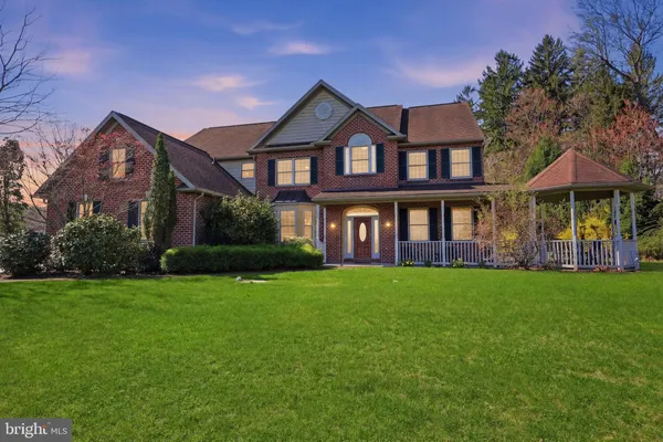 $725,000 | 5 Glen Hollow Court, Reading, PA 19607