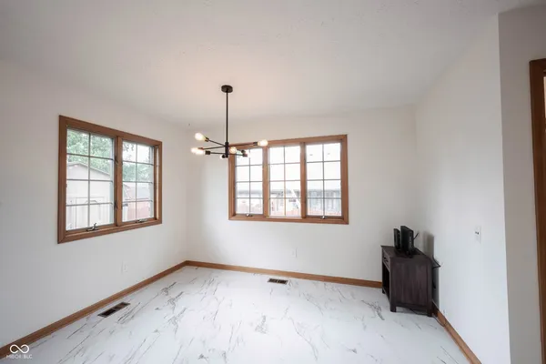 $369,000 | 825 Eastgate Drive, Anderson, IN 46012