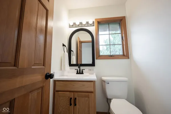 $369,000 | 825 Eastgate Drive, Anderson, IN 46012
