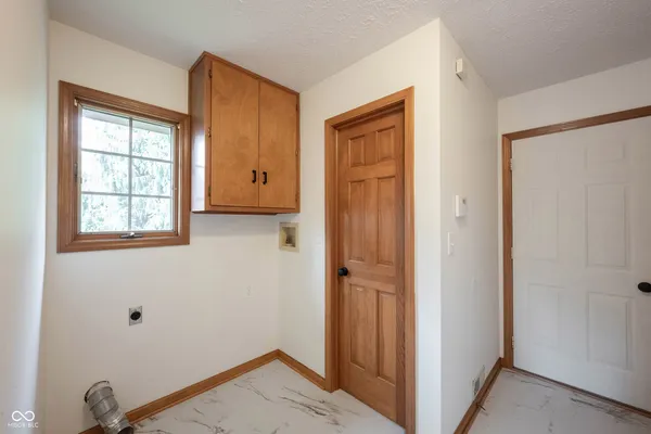 $369,000 | 825 Eastgate Drive, Anderson, IN 46012