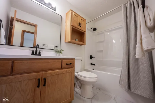 $369,000 | 825 Eastgate Drive, Anderson, IN 46012
