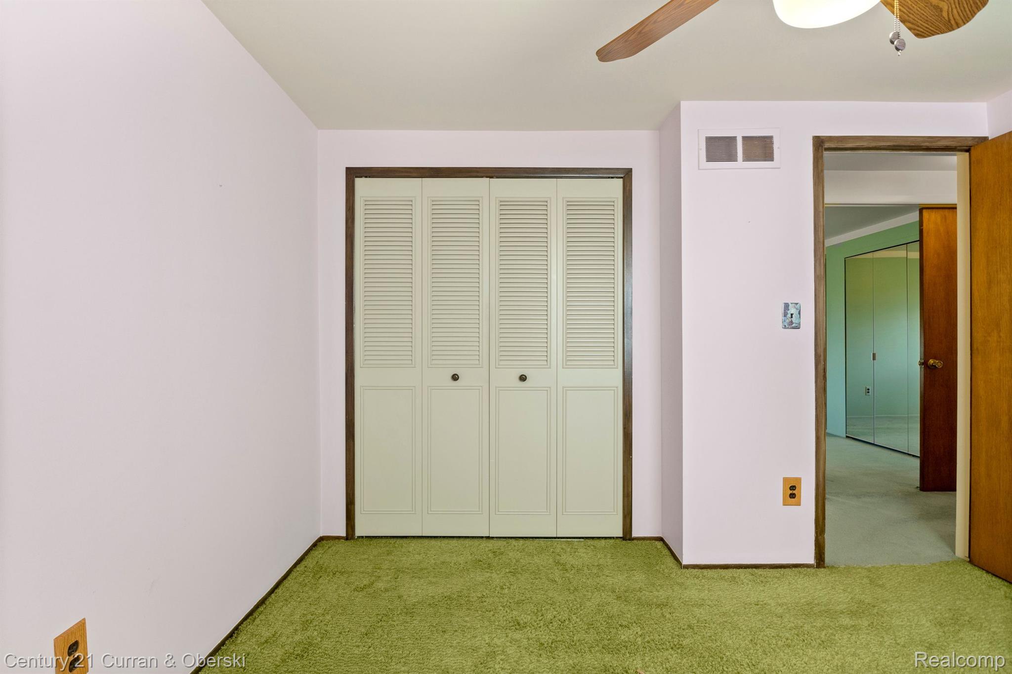 21648 Hall Road Trenton, MI 48183 - Photo 21 of 28 Gallery Image 21