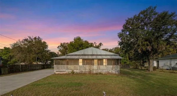 $99,900 | 6954 1st Street, Mulberry, FL 33860