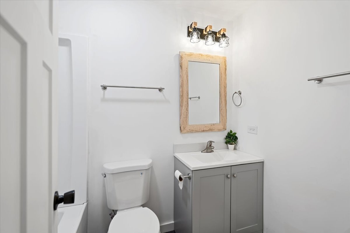 27 Maple Avenue Lake Zurich, IL 60047 - Photo 5 of 28