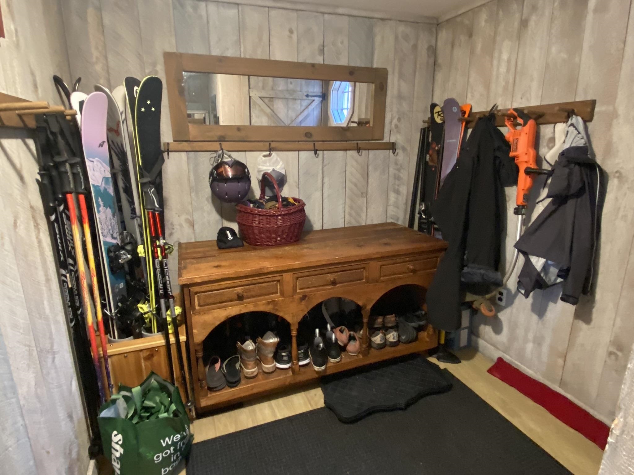 25 Upper Handle Road, Unit A West Dover, VT 05356 - Photo 11 of 44