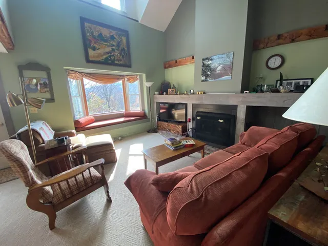 $399,000 | 25 Upper Handle Road, Unit A, West Dover, VT 05356