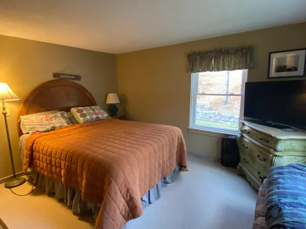 $384,000 | 25 Upper Handle Road, Unit A, West Dover, VT 05356