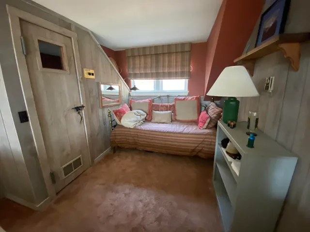 $399,000 | 25 Upper Handle Road, Unit A, West Dover, VT 05356