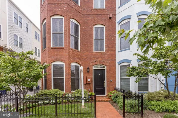 $6,300 | 419 K Street Southeast, Washington, DC 20003