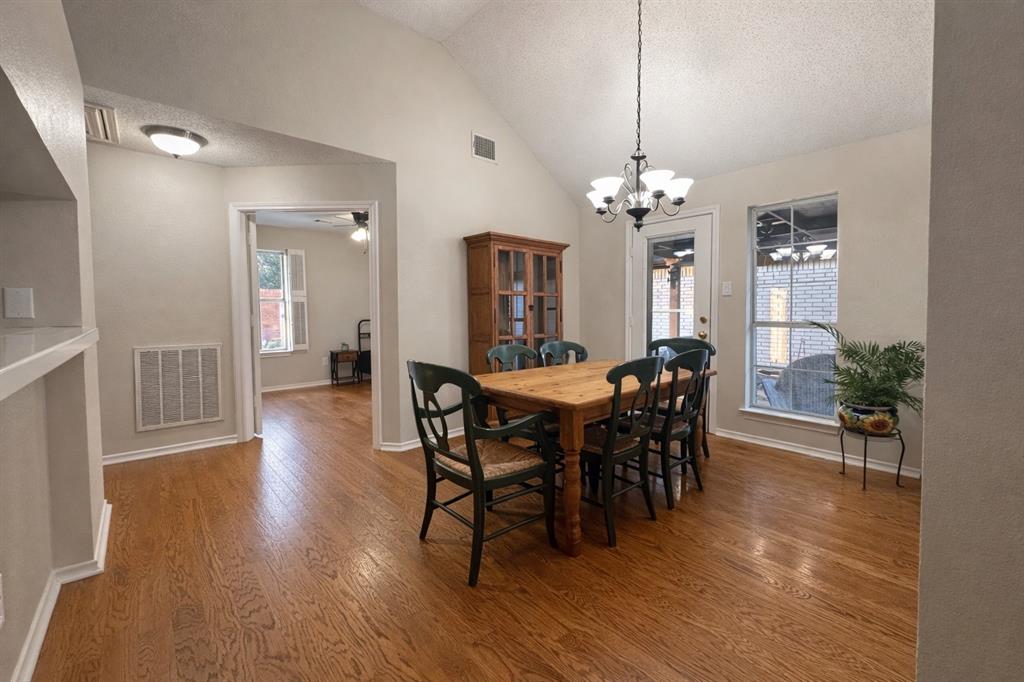 1401 Exeter Drive Plano, TX 75093 - Photo 4 of 19