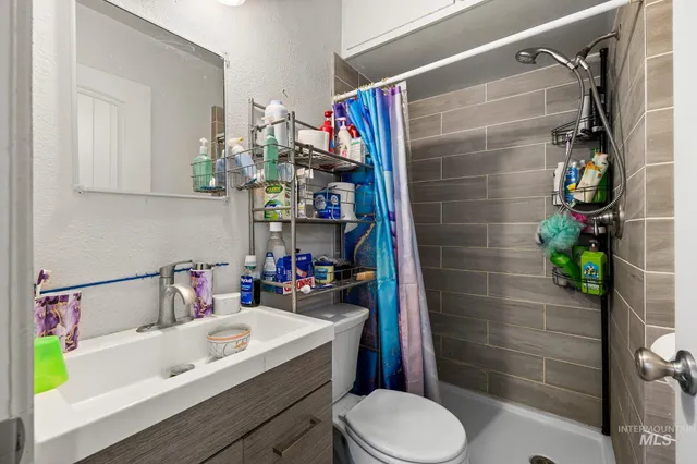 $335,000 | 417 Randolph Drive, Melba, ID 83641