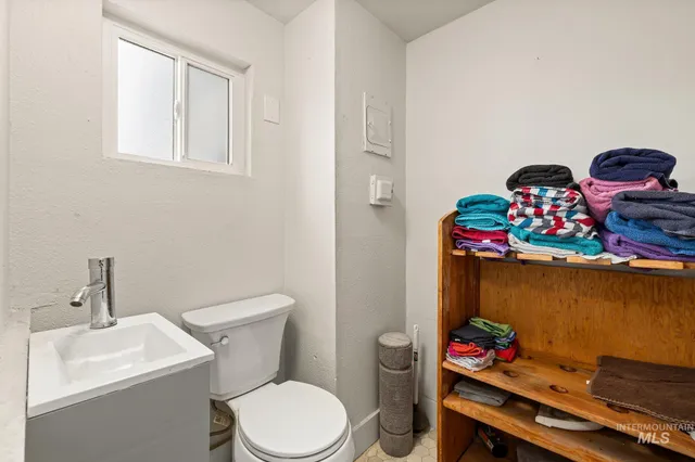 $335,000 | 417 Randolph Drive, Melba, ID 83641