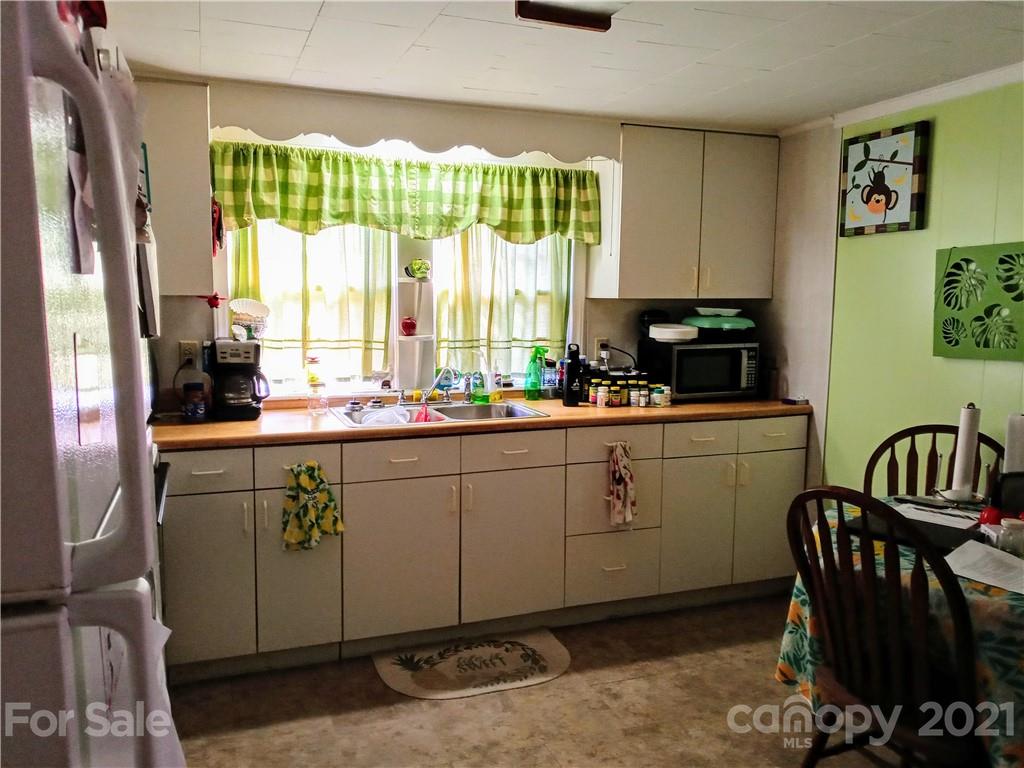 1431 South Ridge Street Shelby, NC 28152 - Photo 4 of 12 Gallery Image 4