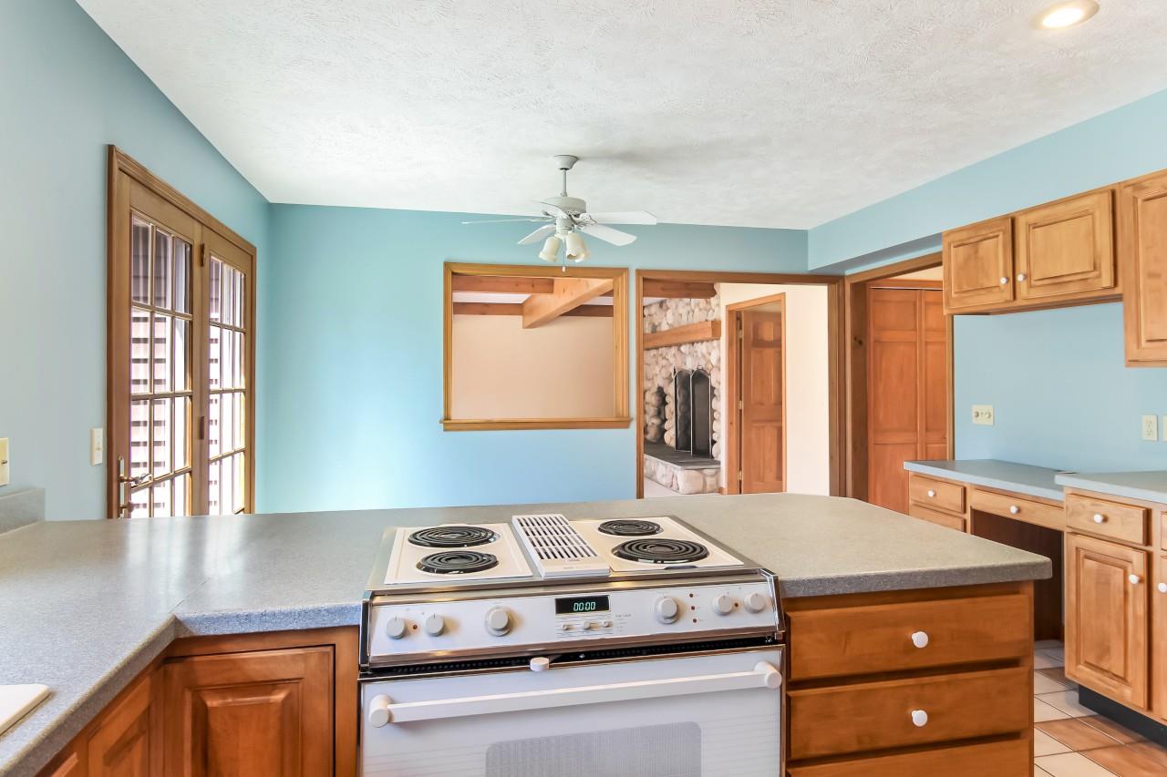 7100 South Dunns Farm Road Maple City, MI 49664 - Photo 17 of 51 1859985-16.JPG