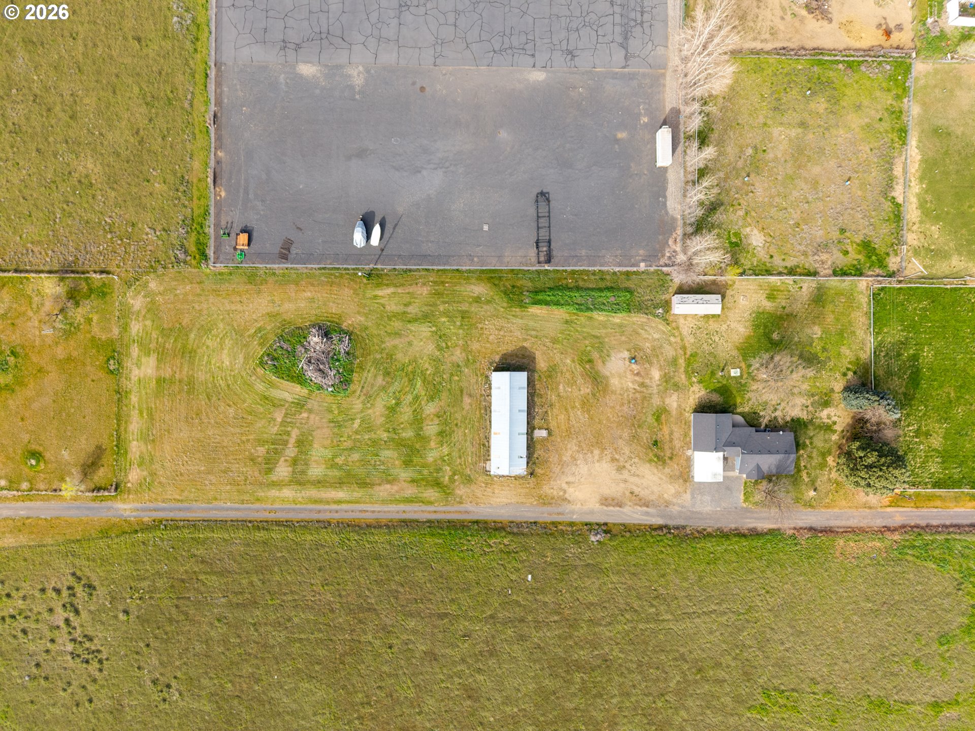 2130 Southeast 19th Street Hermiston, OR 97838 - Photo 28 of 32 a view of water heater room