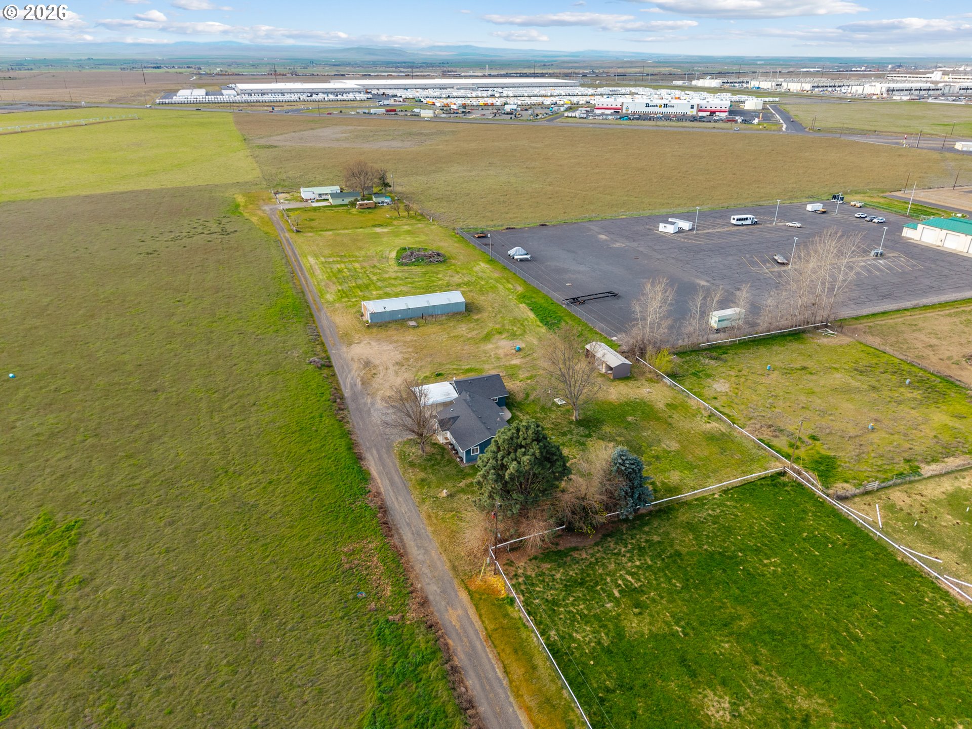 2130 Southeast 19th Street Hermiston, OR 97838 - Photo 30 of 32 a view of an ocean from a balcony
