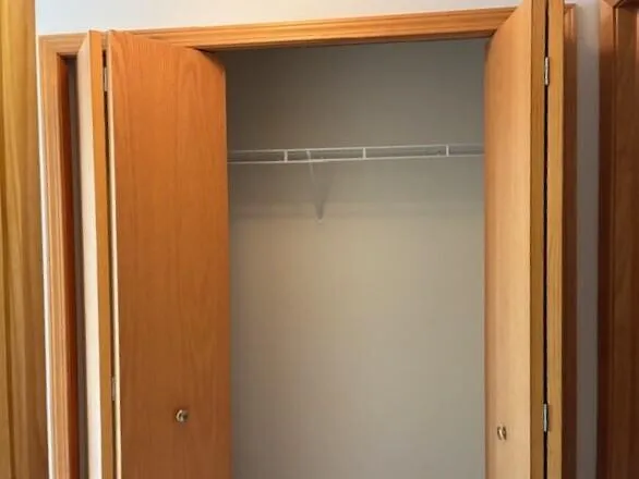 $2,000 | 364 Cottonwood Lane, Saline, MI 48176