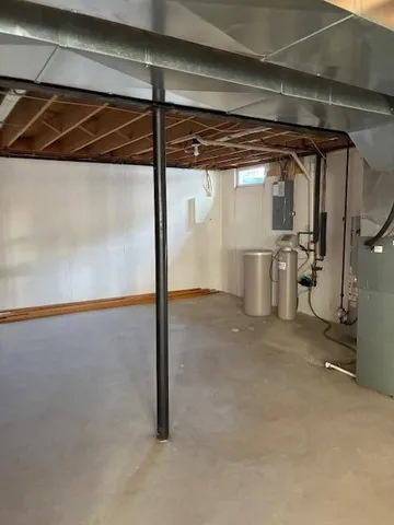 $2,000 | 364 Cottonwood Lane, Saline, MI 48176