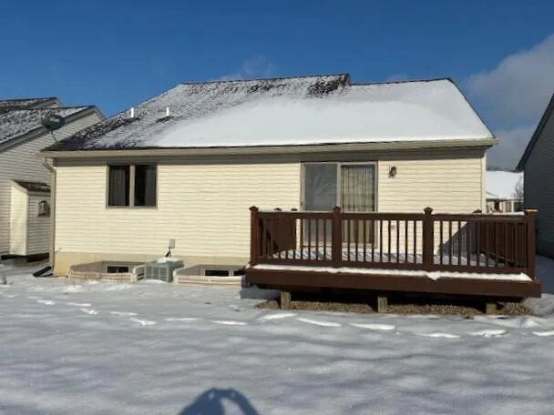 $2,000 | 364 Cottonwood Lane, Saline, MI 48176