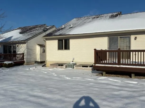 $2,000 | 364 Cottonwood Lane, Saline, MI 48176