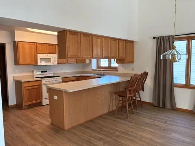 $2,000 | 364 Cottonwood Lane, Saline, MI 48176