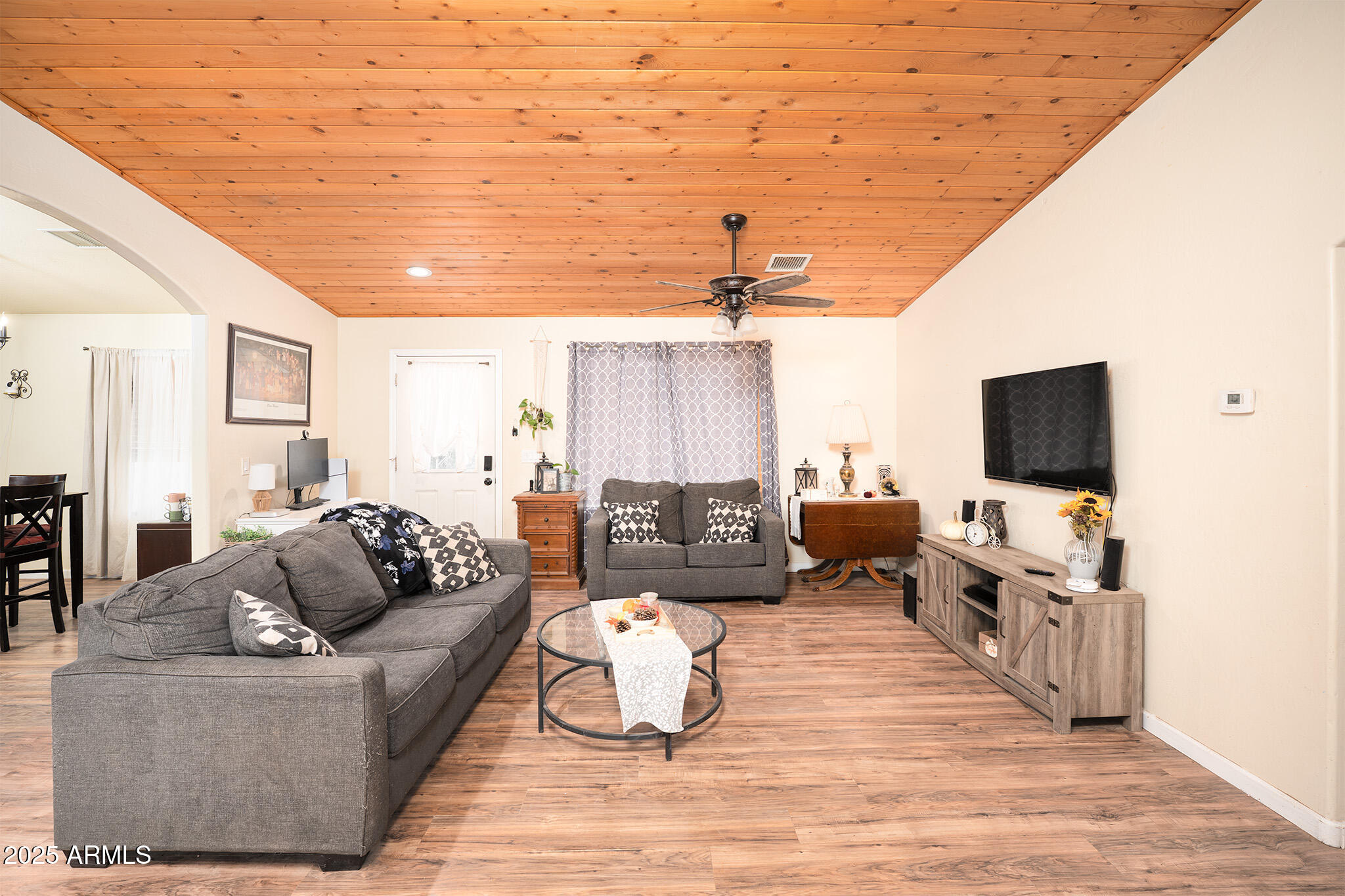5845 North Bentley Drive Rimrock, AZ 86335 - Photo 7 of 35 a living room with furniture and a flat screen tv