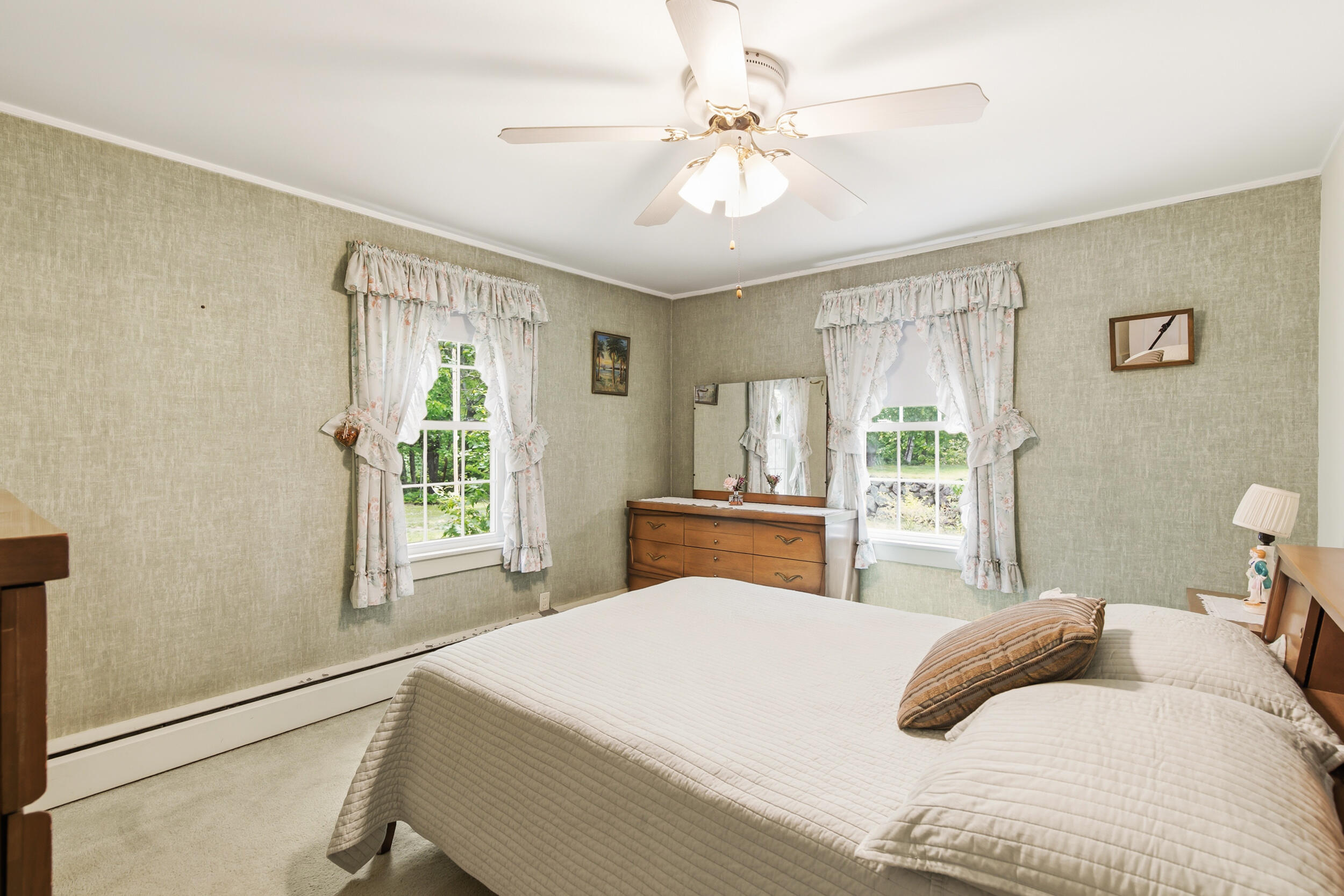 69 Railroad Avenue Springvale, ME 04083 - Photo 18 of 48