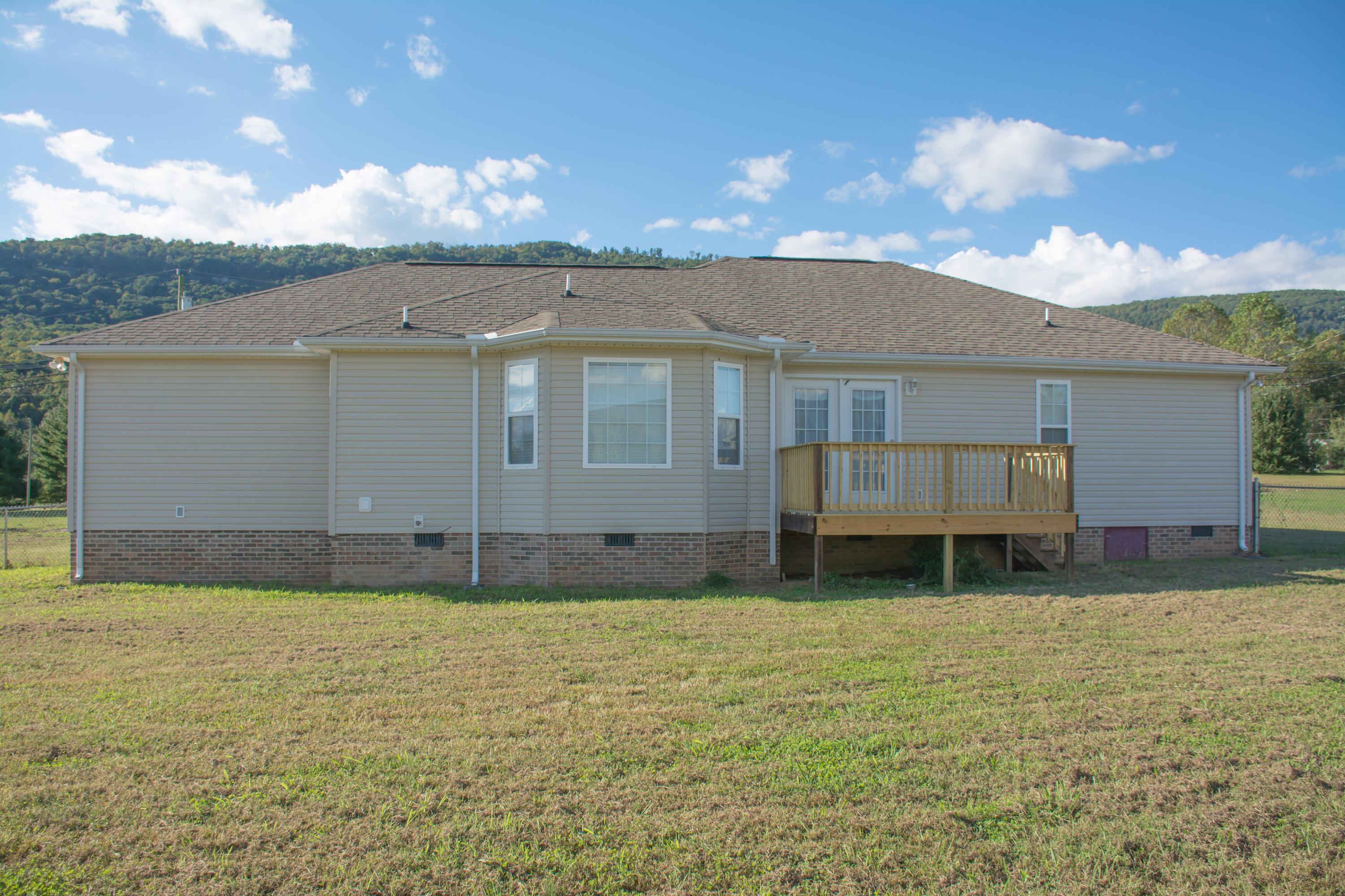4388 West Valley Road Dunlap, TN 37327 - Photo 22 of 29 Back of Home